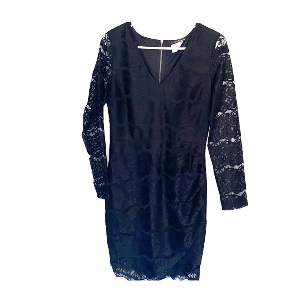 Fitted Black Lace Dress